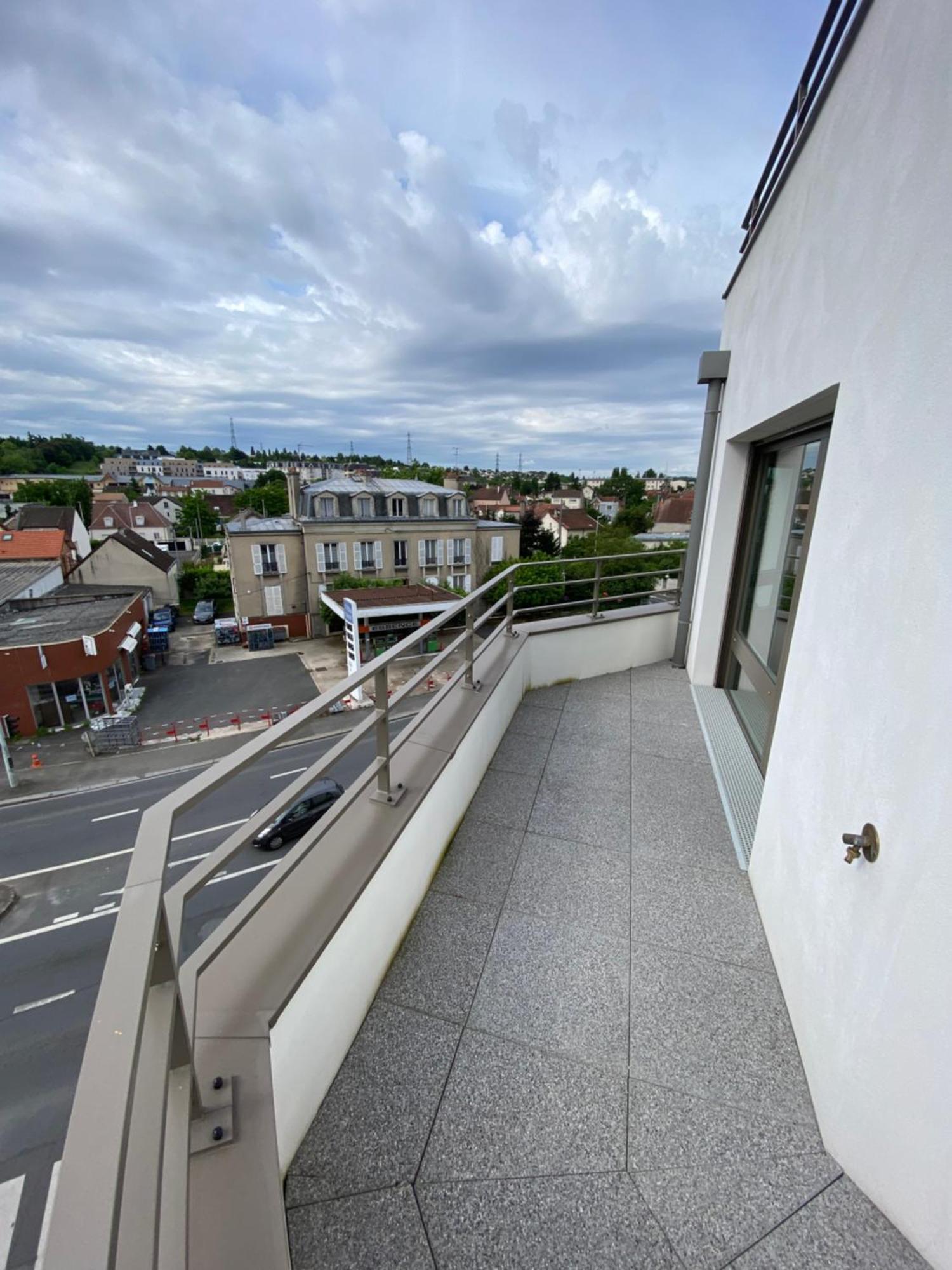 Charme Citadin Apartment